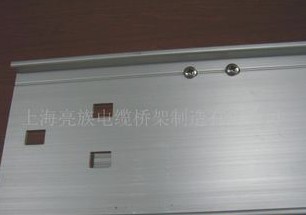 鍍鋅金屬橋架安裝質量管理與控制